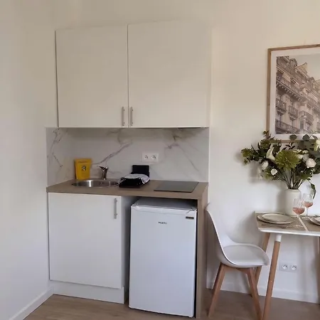 New 922 Lea - Cosy Center Apartment Paris